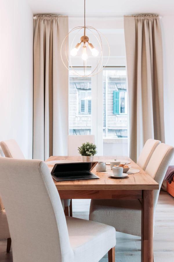 Apartments Fiorello 里耶卡 外观 照片